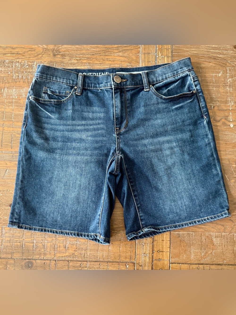 DKNY Classic Dark Blue Denim Women's Shorts, Size 6